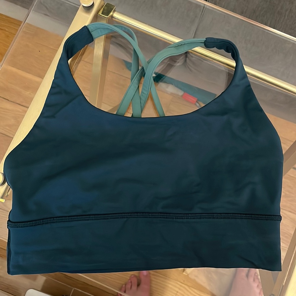 Lululemon sports bra